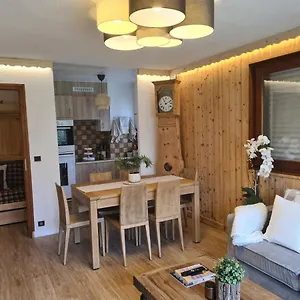 Luxury Holidays Sur Arly Appartement