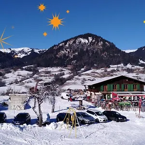 Les Bernards Hotel